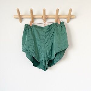 LUNYA Washable Silk Emerald Green Shorts